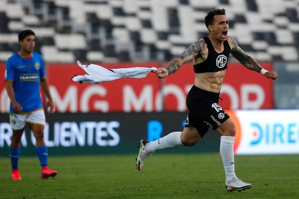 Colo Colo con un gol agónico salió del último lugar de la tabla... pero sigue penúltimo