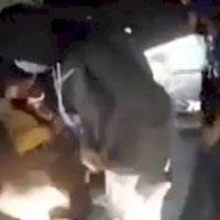 Se desata el pánico durante asalto a combi en Nezahualcóyotl