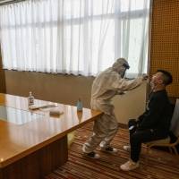 China realiza pruebas Covid-19 a 3 millones tras posible brote