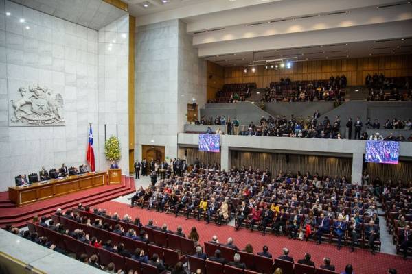 Antropólogo Pablo Ortúzar y el reality show del Congreso Nacional: "Jiles y los giles"