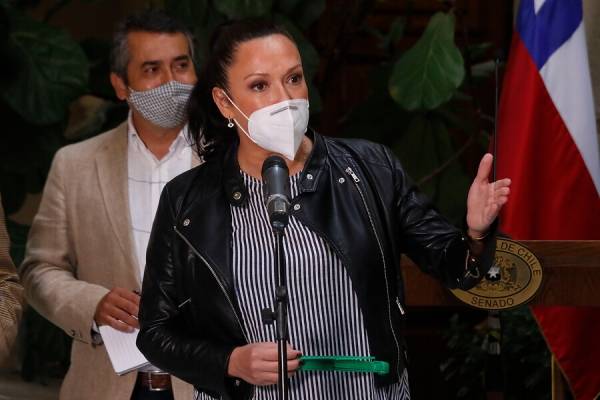Diputada Marisela Santibáñez denuncia cuenta falsa que trata "estafar a terceras personas"