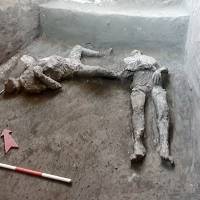 Hallan en Pompeya los restos perfectamente conservados de dos hombres que murieron en la erupción del Vesubio
