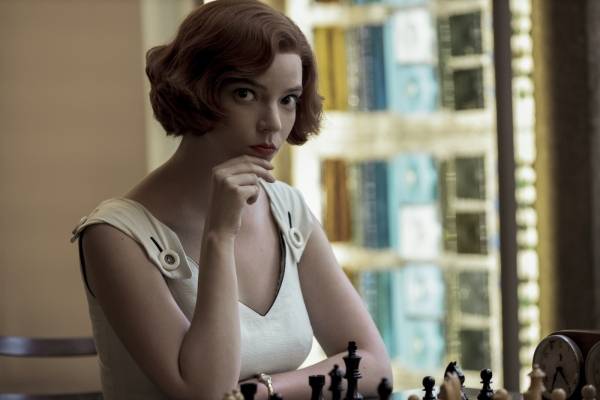 "Gambito de Dama" rompe todos los récords al convertirse en la serie más vista en la historia de Netflix