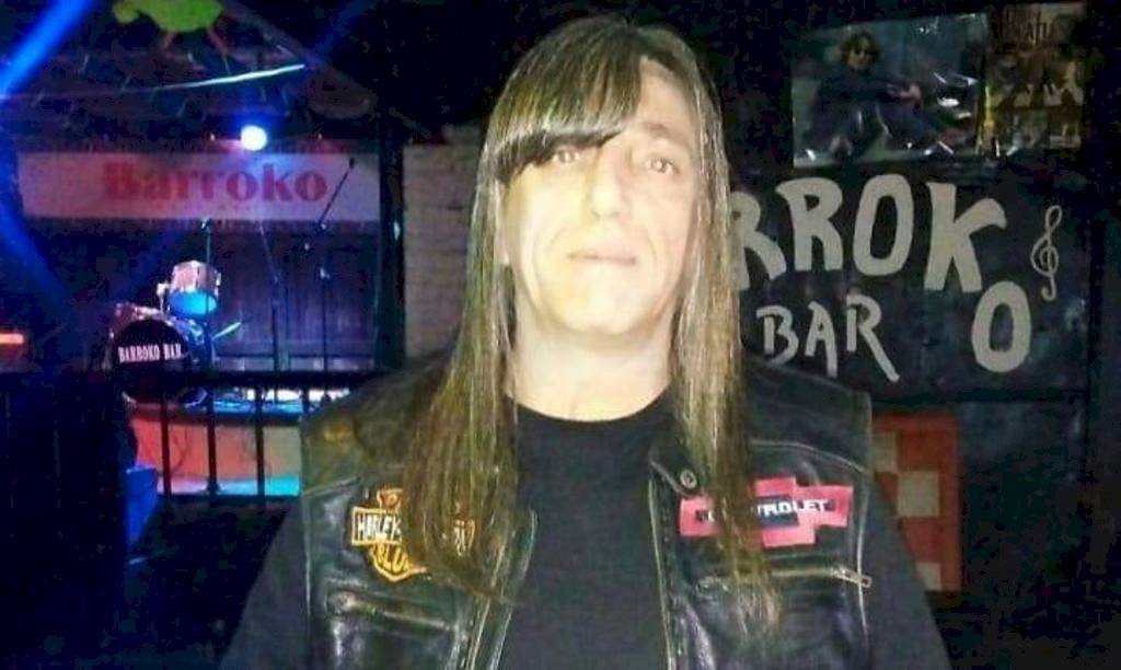 Metalero se hace viral al disfrazarse del “Chavo del 8” en TikTok