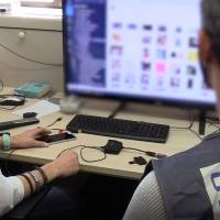 Bolivia.- Detenido un hombre por agredir sexualmente a su hija durante tres años y simular su secuestro