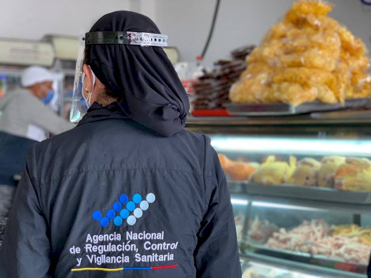 Controles de Arcsa en los mercados de Quito