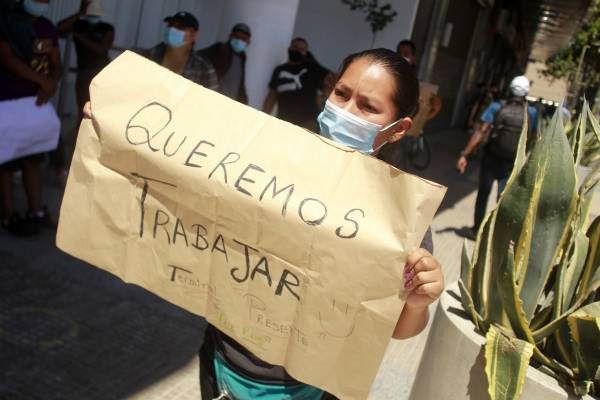 IFE: Chile Vamos y oposición exigen que Gobierno entregue nuevas ayudas económicas