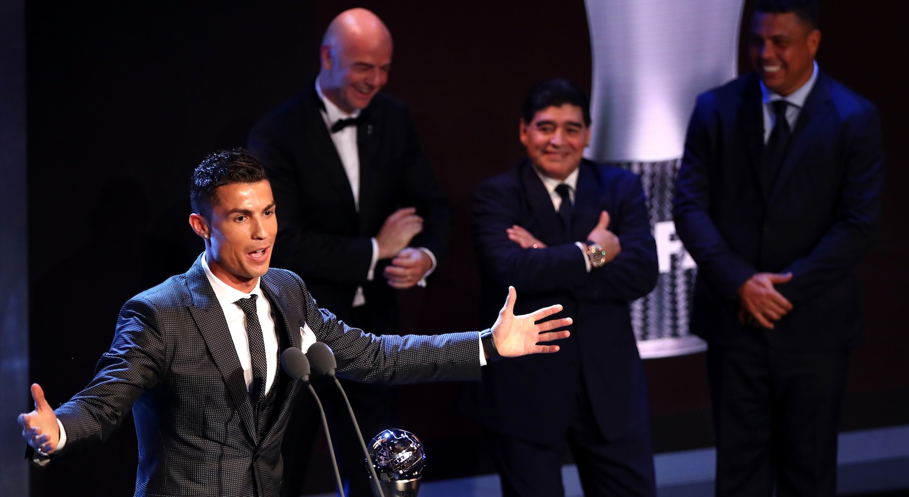 Cristiano Ronaldo a Maradona Cristiano Ronaldo a Maradona