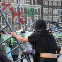 Tras marcha feminista en CDMX, 23 policías resultan lesionadas