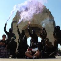 EN VIVO: Marchan mujeres en la CDMX contra la violencia de género
