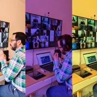 ¡Un saludo desde las clases en línea! Profesor en "sonidero" causa sensación en redes