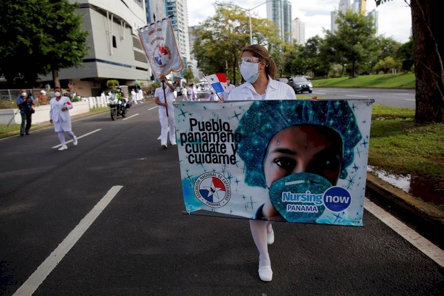 Enfermeras de Panamá retoman la calle por su precariedad ante la pandemia