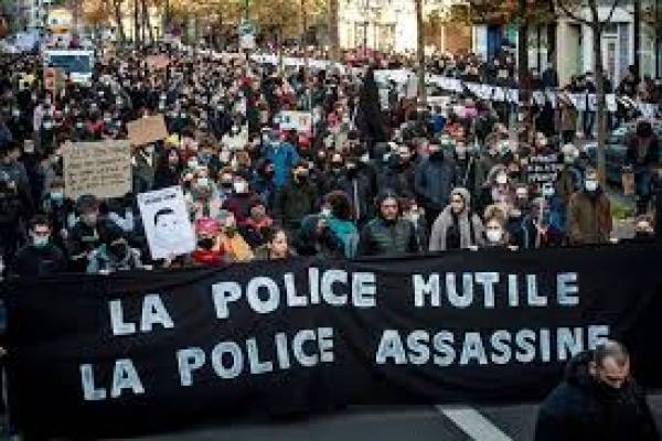 Protesta en París deja un centenar de detenidos por incidentes y más de 60 policías heridos