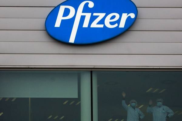 Vacuna contra el coronavirus: por qué el OK británico a Pfizer no sirve en Chile