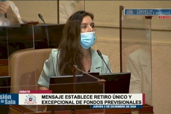 Camila Vallejo y su emplazamiento a Sebastián Piñera: "Que el Gobierno deje de hacerse el larry"