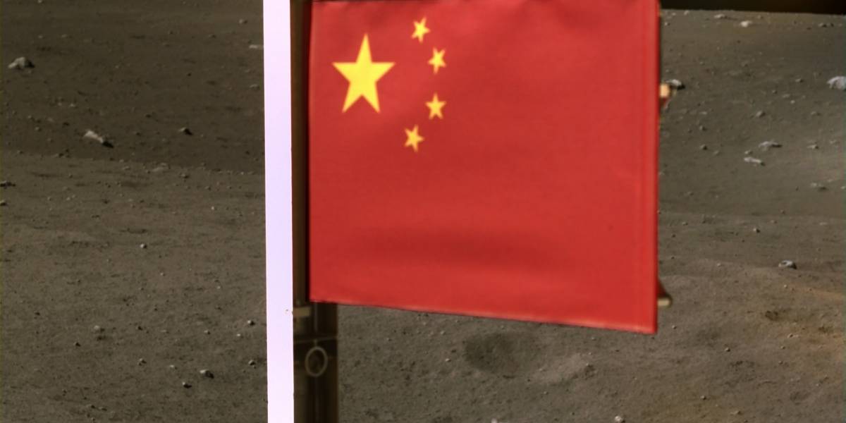 Astronomía: Chang'e-5 plantó una bandera de China en la Luna que soportará las condiciones climáticas del satélite