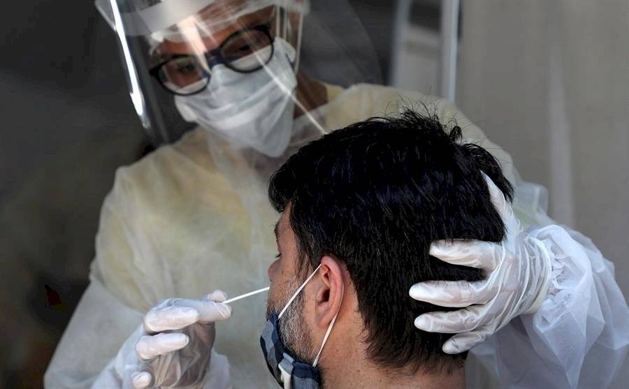 Río comienza toma masiva de pruebas tras el aumento de las muertes y los casos por covid-19