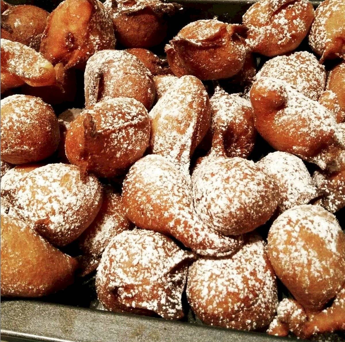 Buñuelos con dulce de leche