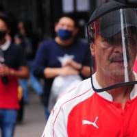 ¿Realmente funcionan los cubrebocas con válvula y las caretas?