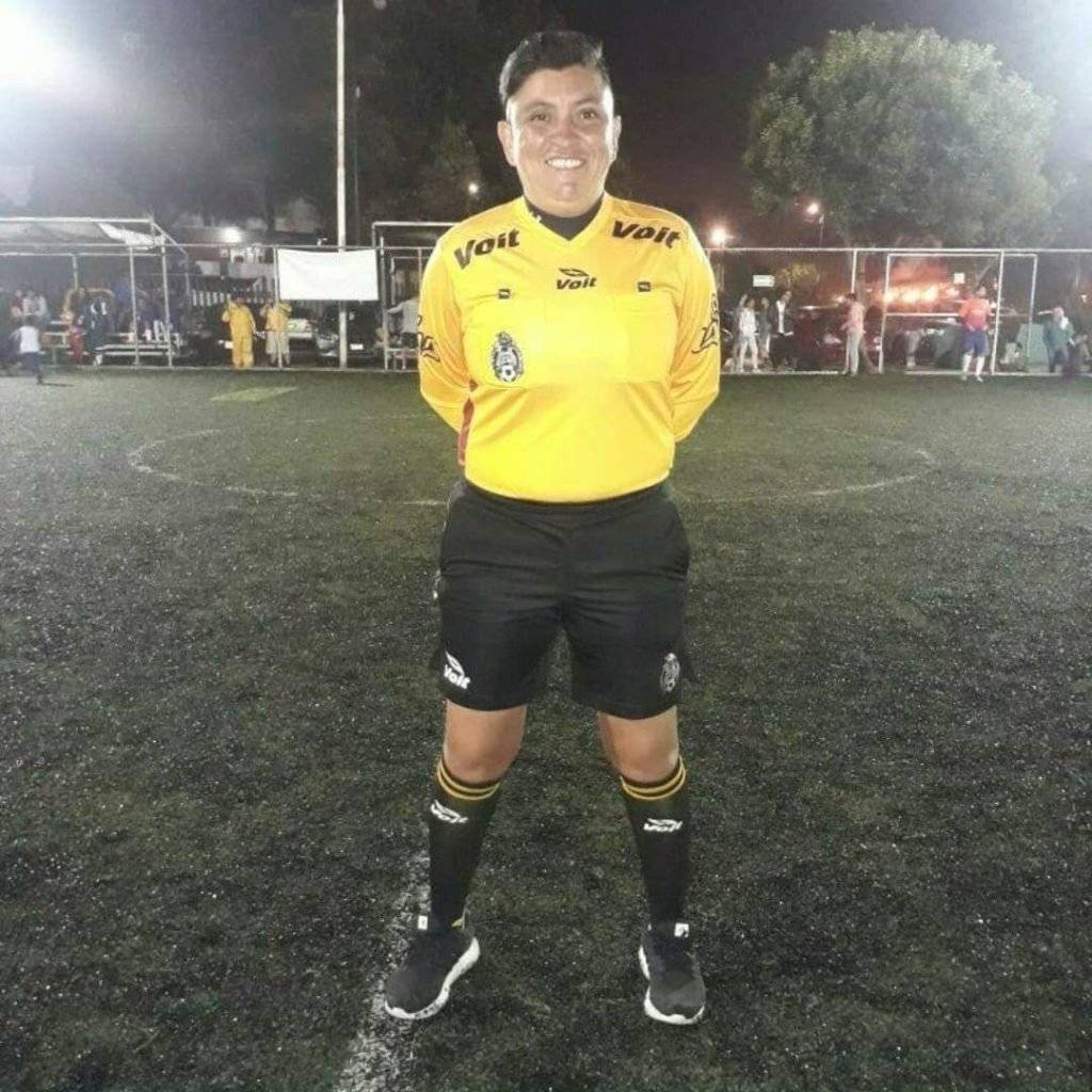 Arbitras mujeres: Todo lo que sufren y toleran en el llano