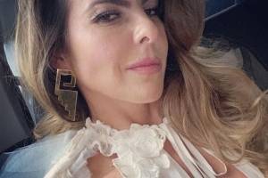 https://www.publimetro.com.mx/mx/entretenimiento/2021/01/24/kate-del-castillo-vestido-verde-lima.html