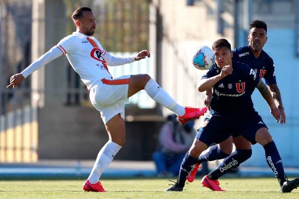 Azul Azul se contactó con Marcelo Cañete para ser el reemplazante de Walter Montillo en la "U"