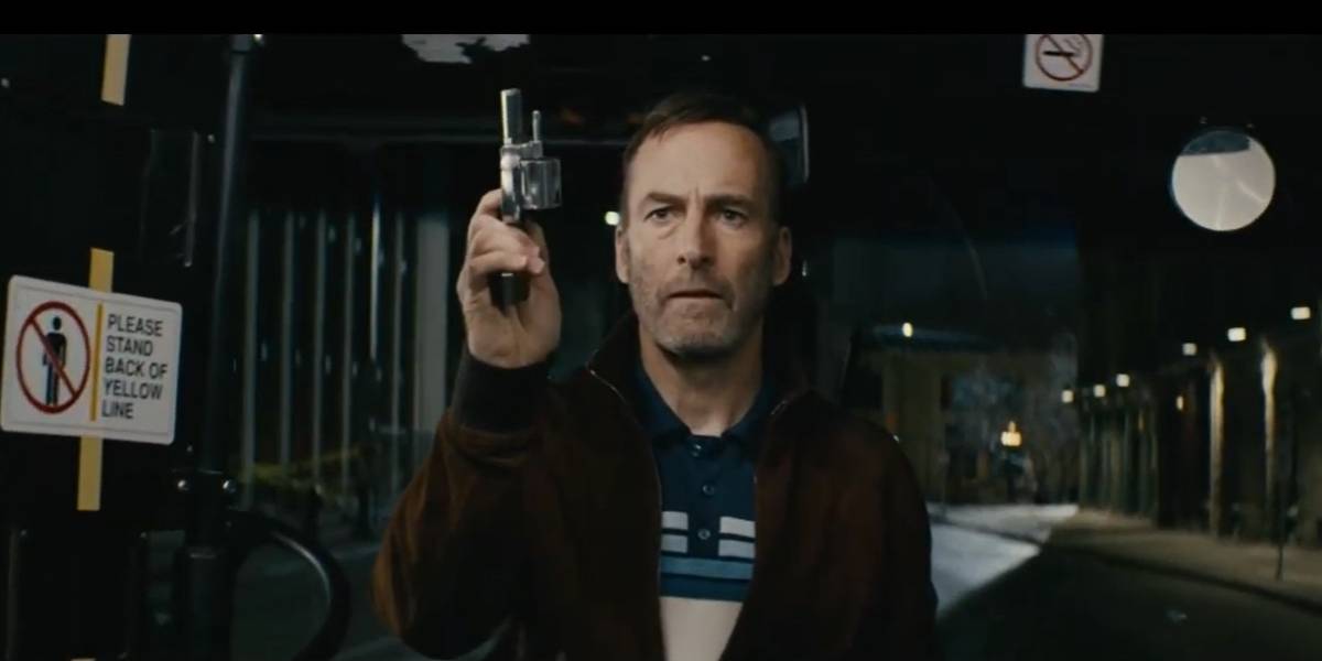 Bob Odenkirk protagoniza una especie de "versión de John Wick" con familia y su característico toque de 'Saul Goodman'