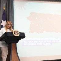 Gobernadora detalla plan masivo de vacunación COVID-19