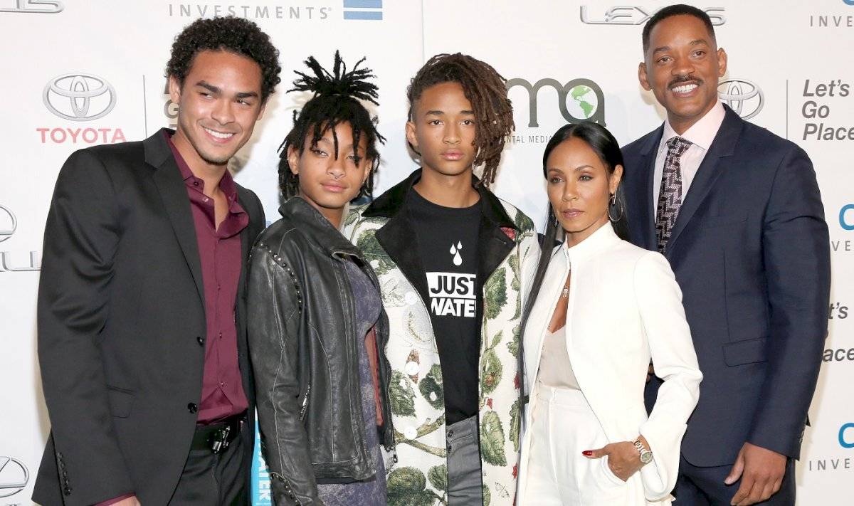 Suegra de Will Smith luce poderoso abdomen a los 67 años