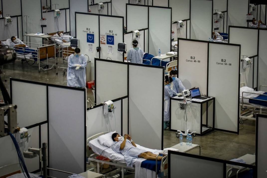 Área de atención de pacientes con COVID 19. Unidad Temporal Covid-19 Citibanamex.