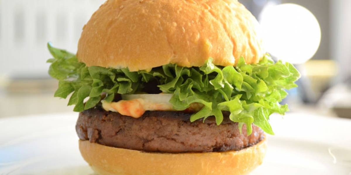 ¿Comerías una hamburguesa hecha de grillos? Esta empresa elogia su sabor