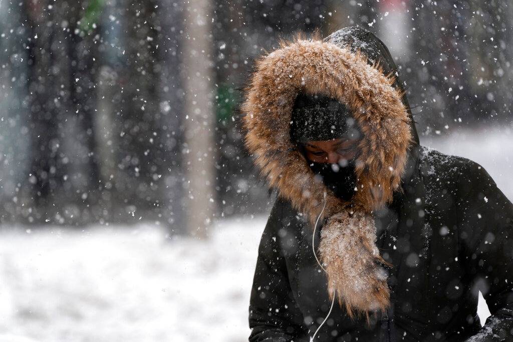 Nueva York se levanta con su mayor nevada en varios años