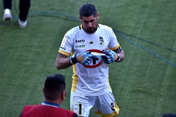 Matías Cano acusa cosas raras en el torneo: "Estoy cansado del criterio de la ANFP (...) quizás para ayudar a Colo Colo"