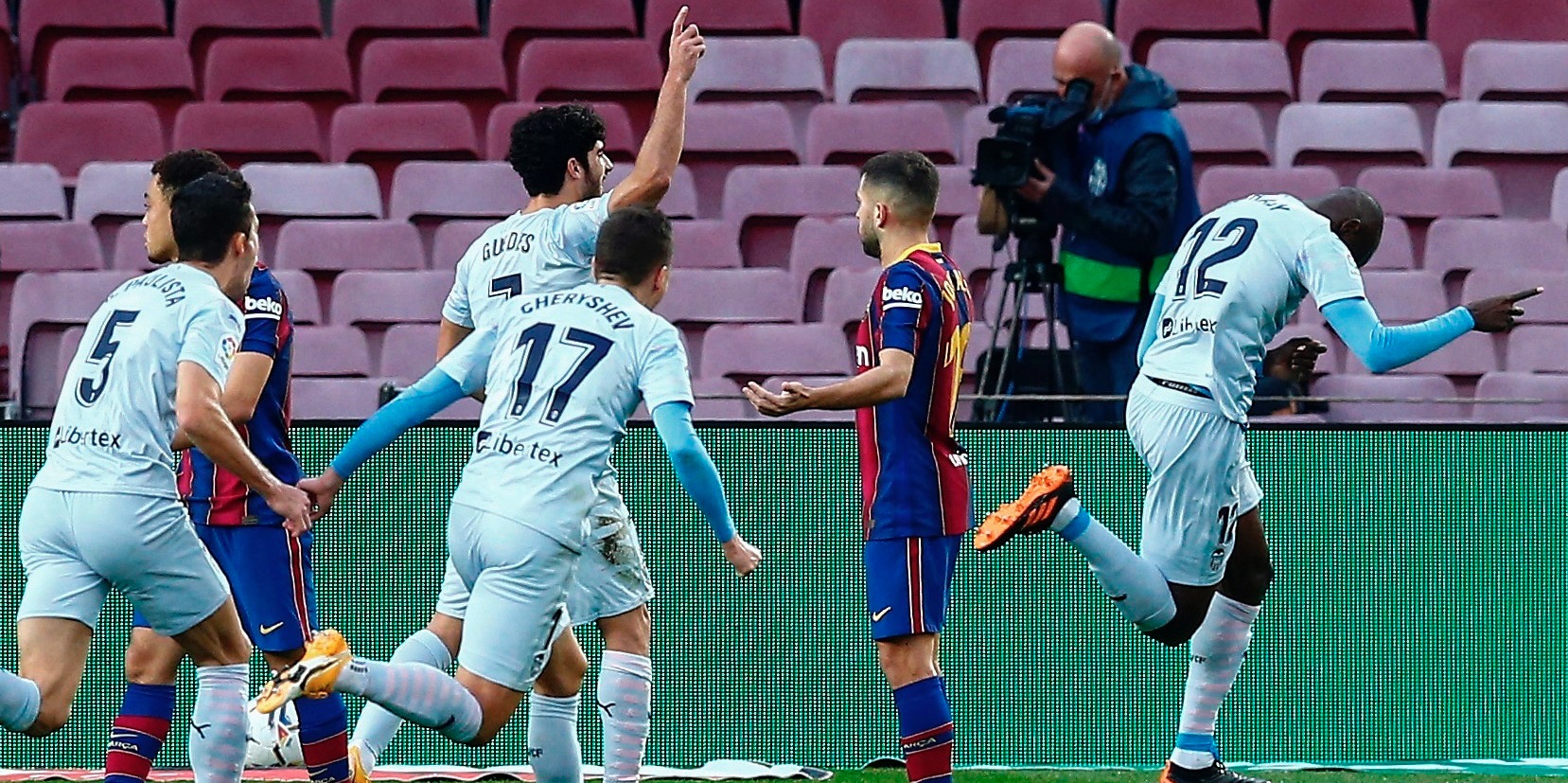 Goles de Barcelona vs Valencia Goles de Barcelona vs Valencia