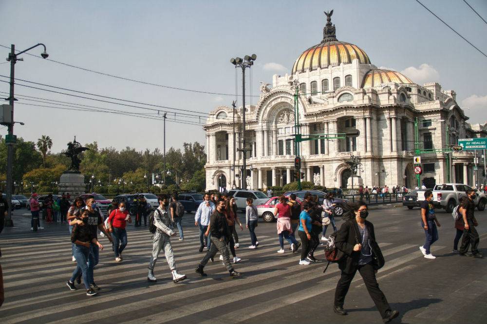 Primer día en semáforo rojo de la CDMX
