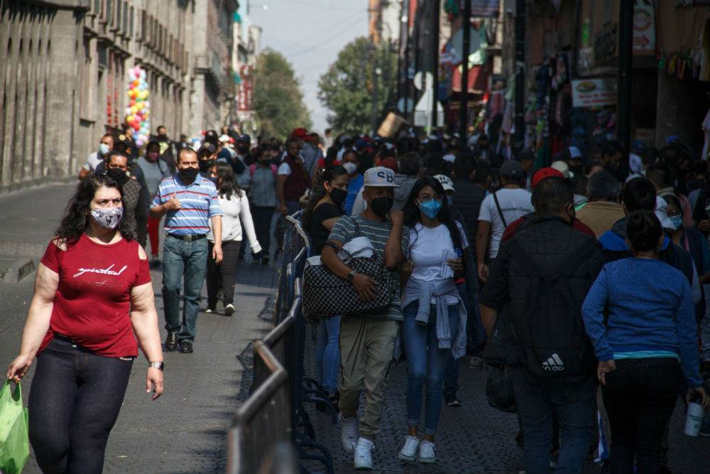 Primer día en semáforo rojo de la CDMX