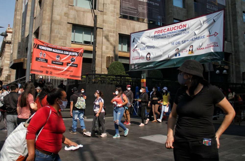 Primer día en semáforo rojo de la CDMX