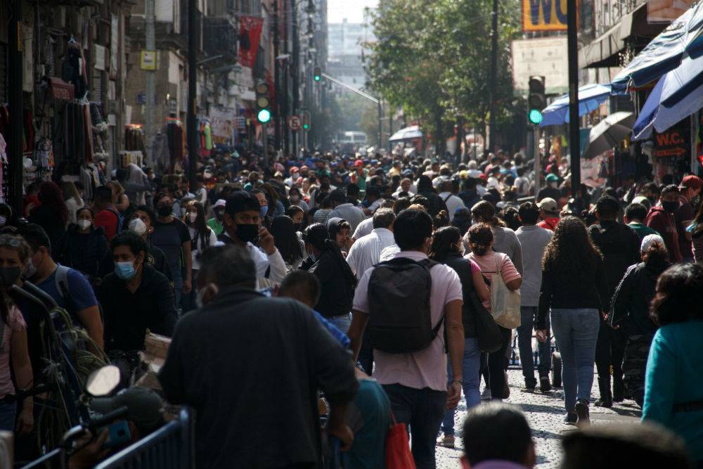 Primer día en semáforo rojo de la CDMX