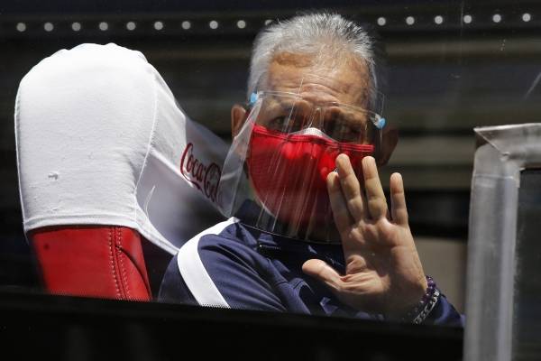 Rueda no acierta una: no pudo reunirse con presidente del fútbol colombiano porque está aislado con covid-19