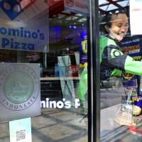 Musulmanes temen que la vacuna del COVID-19 no sea lícita