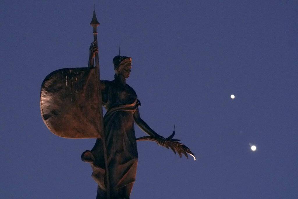 Júpiter y Saturno