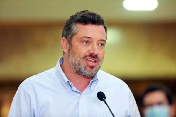 Sebastián Sichel se define: "Me siento un liberal demócrata y no un socialdemócrata"