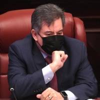 Mayoría en el Senado quiere al secretario del cuerpo como Contralor
