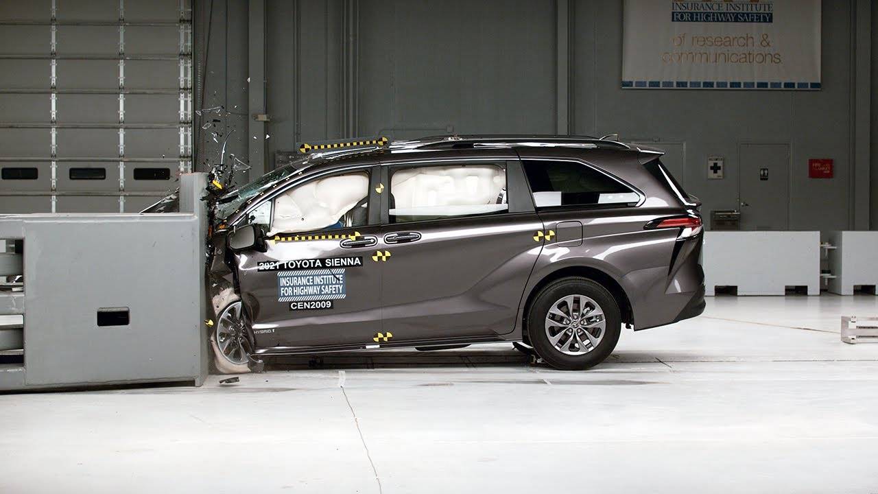 Toyota Sienna 2021 Seguridad