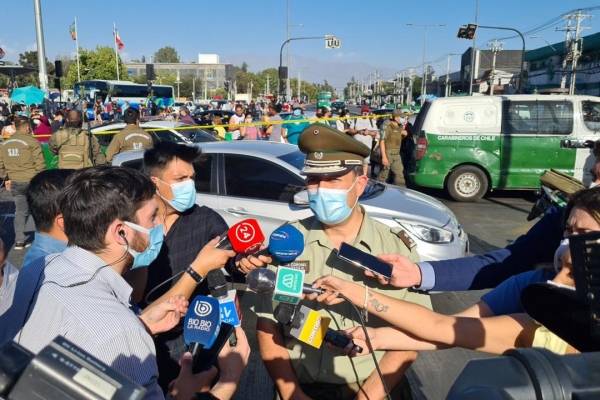 Tarde de terror en Maipú: diez disparos se efectuaron desde vehículo en contra de feria navideña