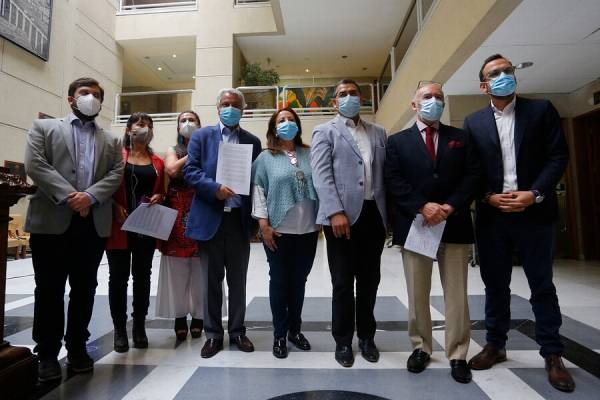 Oposición insiste en listas únicas del sector para elecciones de abril