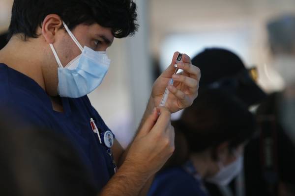 ISP aclara: vacuna Pfizer BioNTech no provoca infección con covid