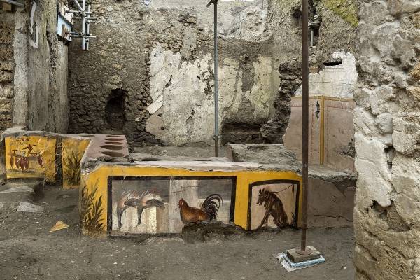 Increíble hallazgo: descubren un local de "comida rápida" intacto y con restos de alimentos entre las ruinas de Pompeya