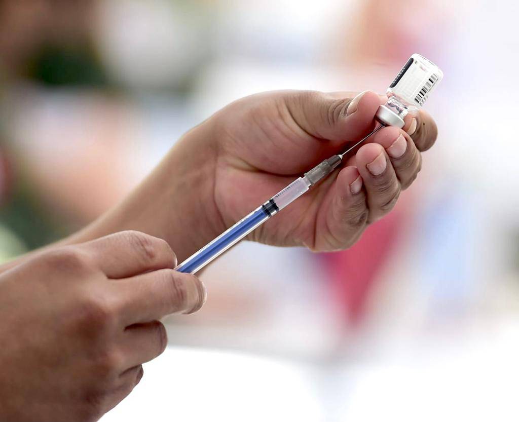 Vacunación personal Médico.