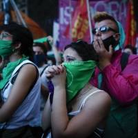 Argentina sigue atenta a la implementación de ley de aborto